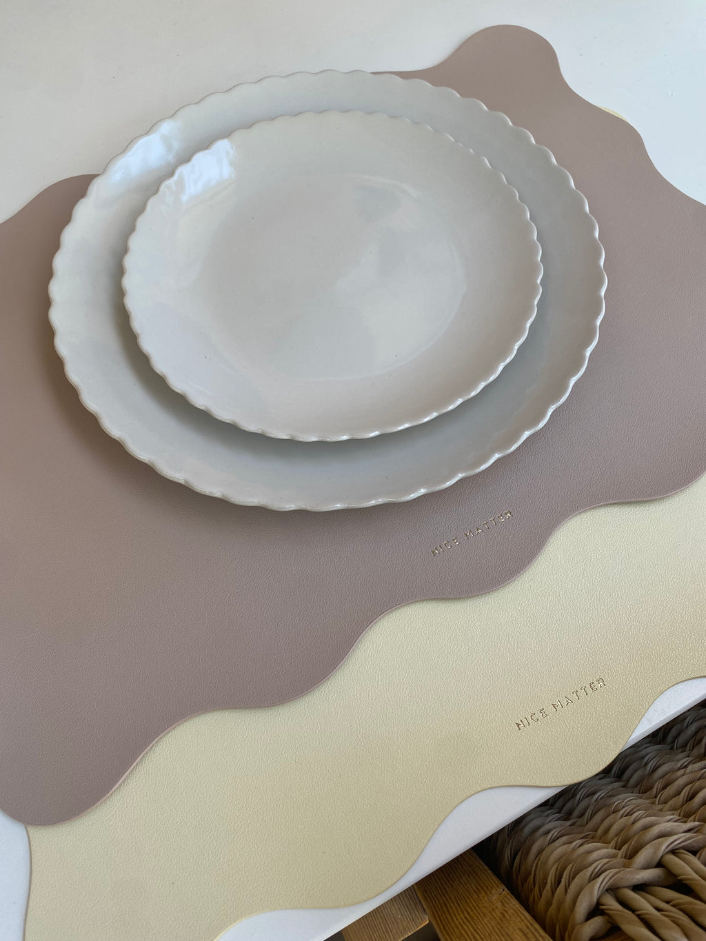 Dune Scalloped Placemat