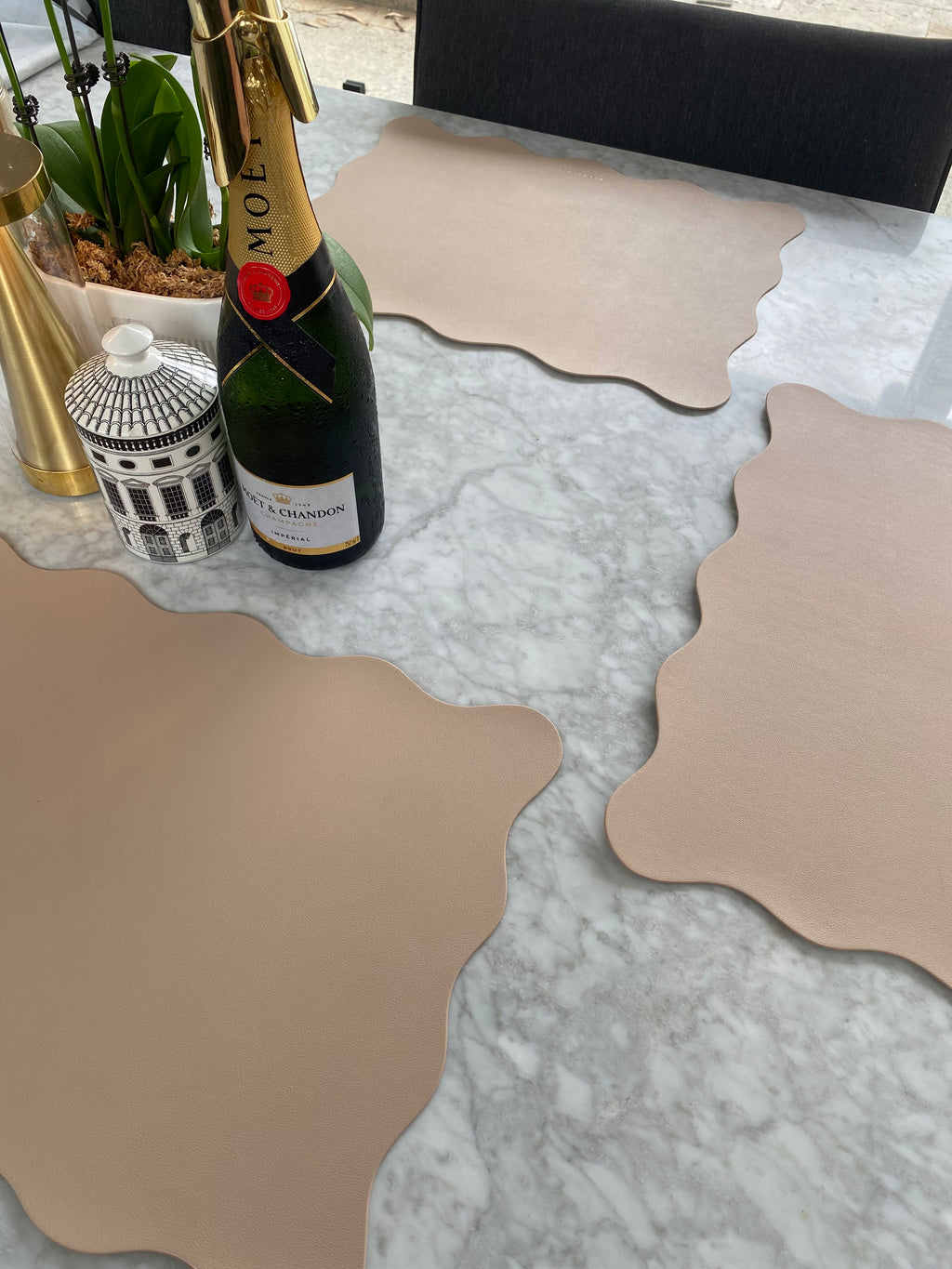 Dune Scalloped Placemat