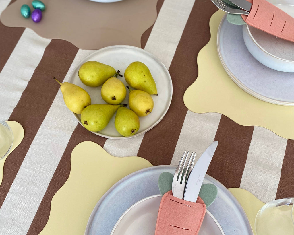 Buttercream Scalloped Placemat